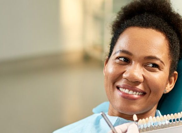 Teeth Bonding vs. Veneers – Which Is the Best Choice?