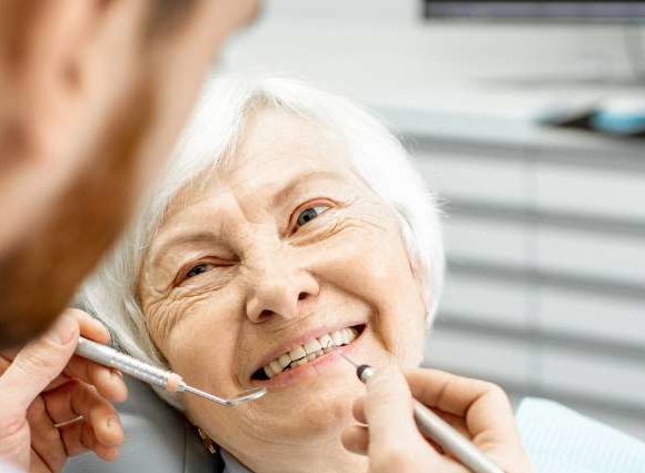 Senior Dental Care: Caring for Aging Parents’ Teeth