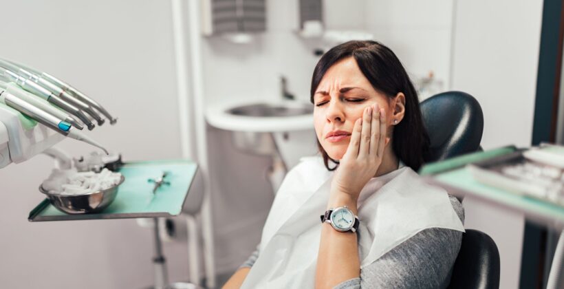 Tooth Nerve Damage: Causes, Signs & Treatment Options