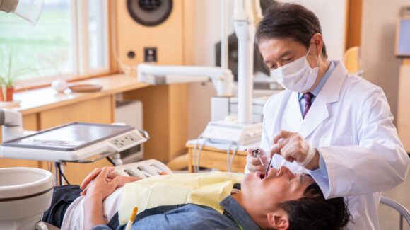 Gum Disease: Symptoms, Stages, and Treatment Options